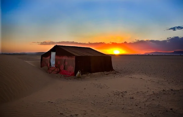 Tält på zagora öknen — Stockfoto