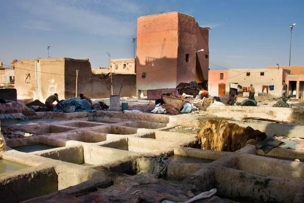 Oude leerlooierij in Marokkaanse medina — Stockfoto