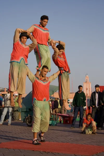 Acrobats à Djema — Photo