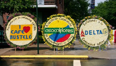 geçit çiçek tezgahları