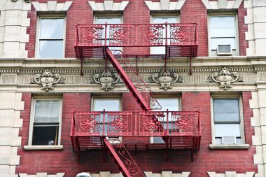 Harlem geniş yangın merdivenleri 