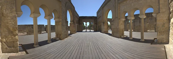 Innenraum des mittleren Azahara-Palastes — Stockfoto