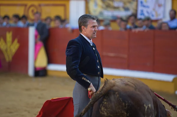 Matador fecha o touro — Fotografia de Stock