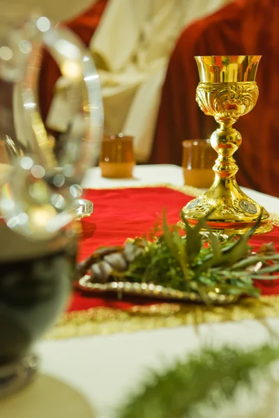 Gold chalice — Stock Photo, Image