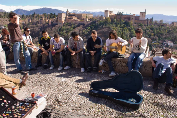 Alhambra buskers — Stock Photo, Image