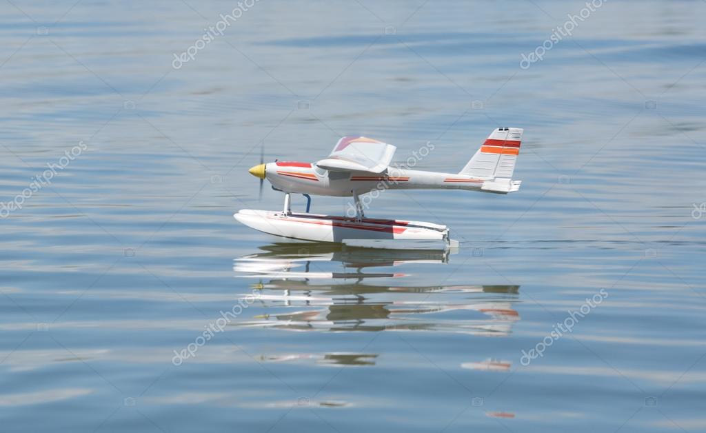 rc hydroplane