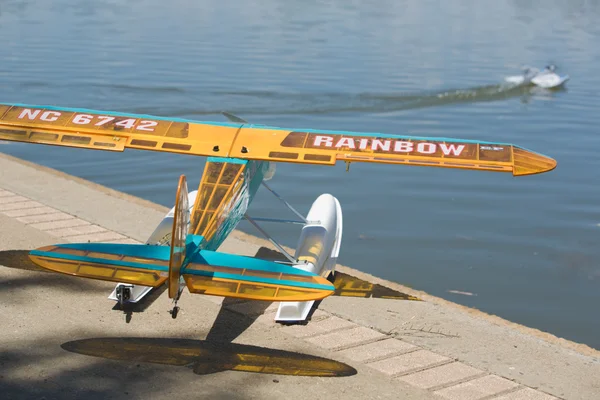 Керований по радіо hydroplane — стокове фото