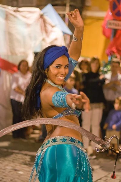 Belly dancer with sword — Stock Photo, Image