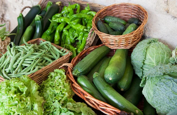 Fresh green organic vegetables — Stock Photo, Image