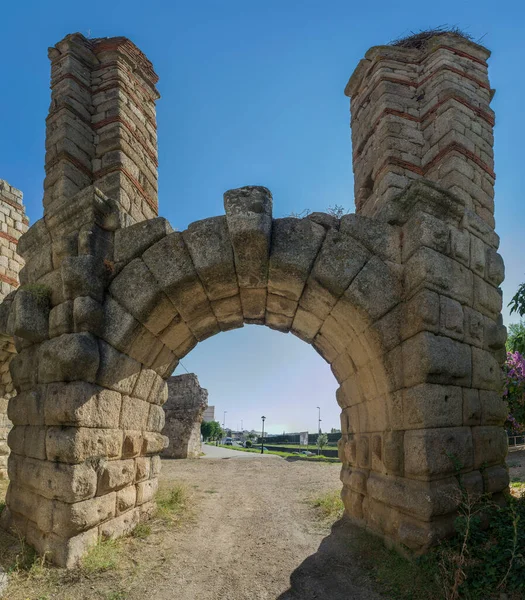 San Lazaro su kemeri Roma kalıntıları, Merida, İspanya. Yeraltı pınarlarından ve nehirlerinden su getiren altyapı