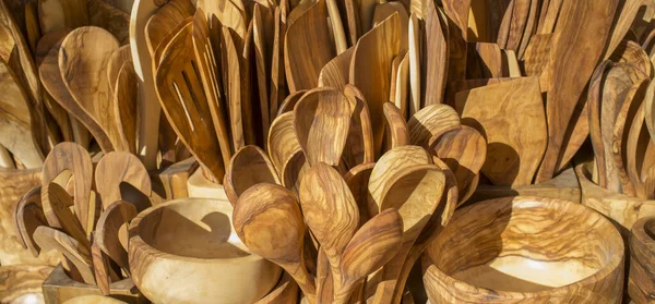 Wooden Handcrafted Kitchenware Closeup Long Format — Stock Photo, Image