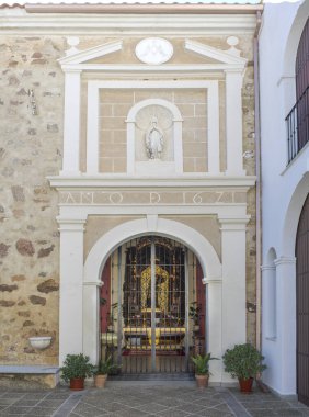 Aceuchal, İspanya - 29 Eylül 2021: Aceuchal, Badajoz, Extremadura Dominik Manastırı 'ndaki Barış Tanrısı İsa Şapeli. Dünyaca ünlü Sarımsak kasabası