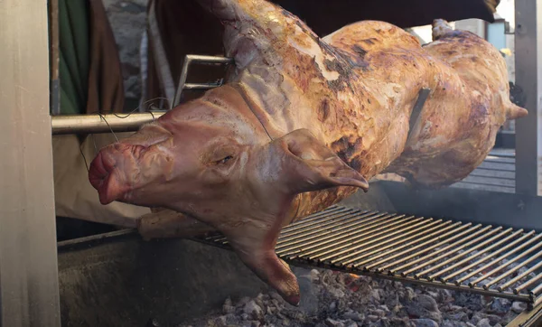 Whole Pig Being Roasted Medieval Times Selective Focus — Stock Photo, Image