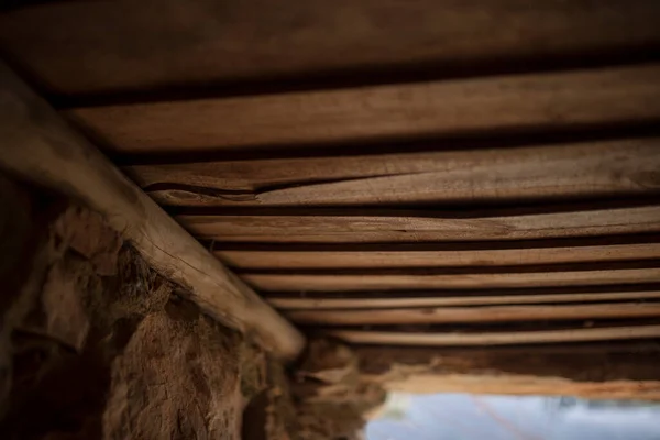 Old Board Roof Covering Shepherds Hut Selective Focus — стоковое фото