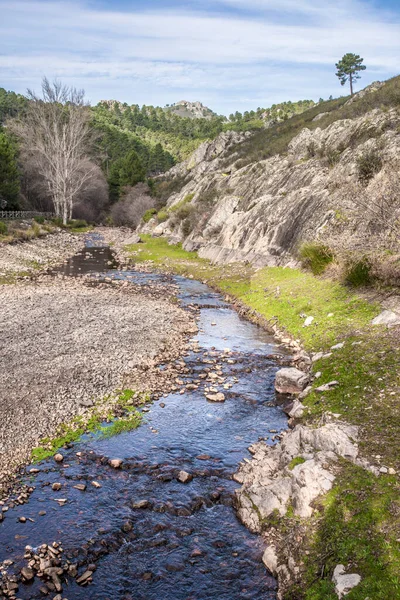 Ruecas Flod Løber Gennem Villuercas Geopark Landskaber Caceres Extremadura Spanien - Stock-foto