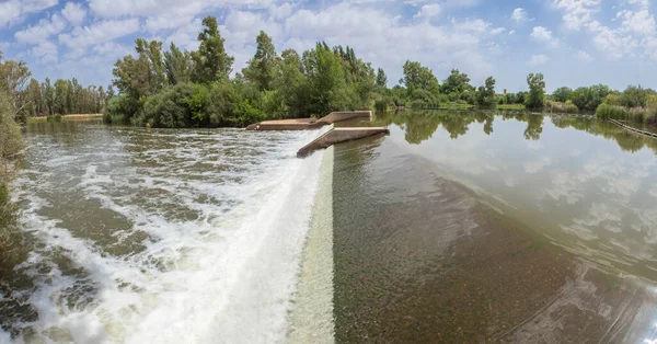 Guadiana River Diversion Dam Fabrica Luz Merida Badajoz Spain — Stock Photo, Image