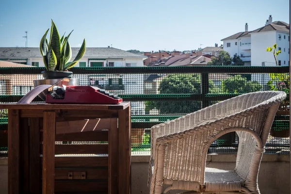 Terraço Urbano Com Máquina Escrever Dos Anos Ambiente Agradável Para — Fotografia de Stock