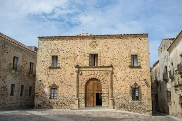 Budynek Pałacu Arcybiskupa Caceres Hiszpania Estremadura — Zdjęcie stockowe