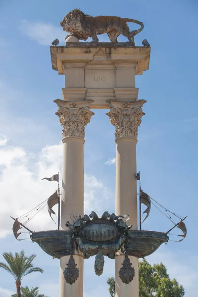 Μνημείο Κολόμβου Σεβίλλη Ισπανία Τοποθετημένο Στο Paseo Catalina Ribera — Φωτογραφία Αρχείου