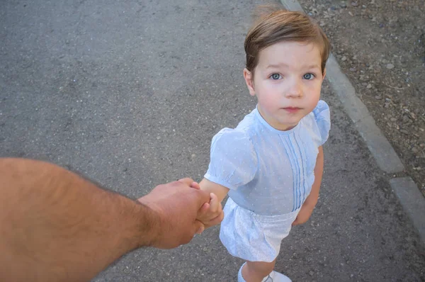 Year Old Boy Holds His Father Hand Cross Street Point — Stock Photo, Image