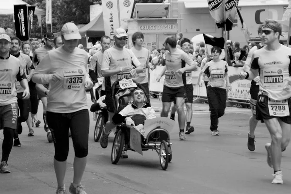 Prague Marathon 2014 in B & W — стоковое фото