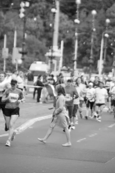 Prága maraton 2014-ben b&w — Stock Fotó