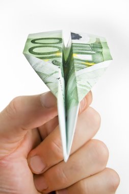 el holding banknot kağıt uçak