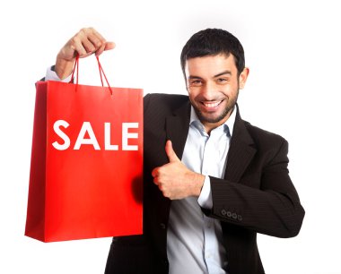 Kırmızı Satılık alışveriş çantası taşıyan adam