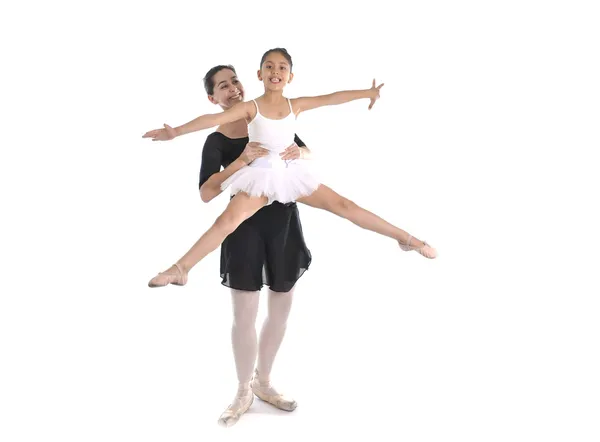 Młody trochę baletnicą dziewczyna Nauka lekcji tańca z nauczyciela baletu — Zdjęcie stockowe