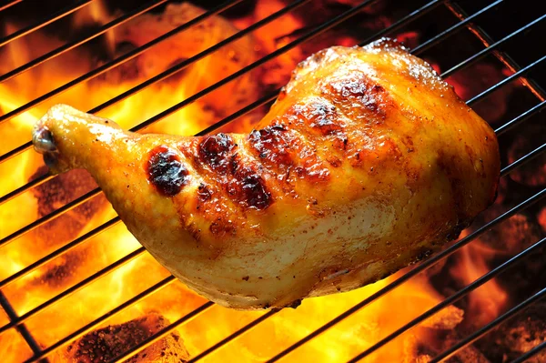 Hühnchen vom Grill — Stockfoto