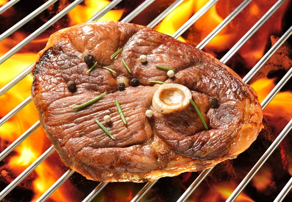 Fleisch vom Grill — Stockfoto