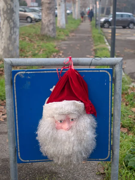 Ravenna Emilia Romagna Italy Santa Claus Mask Hanging Road Sign — Stock Photo, Image