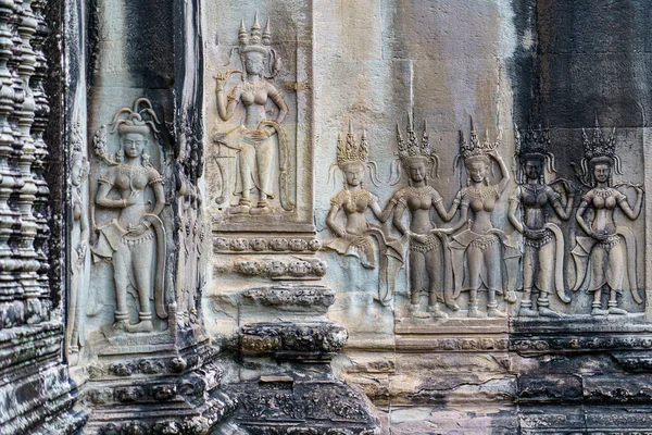 Camboja Siem Reap Province Uma Escultura Devata Baixo Relevo Angkor — Fotografia de Stock