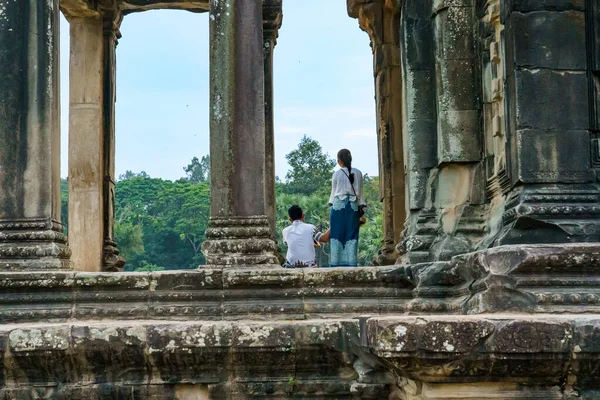 Kambodscha Siem Reap Junges Liebespaar Angkor Wat Tempelstadt Ein Buddhistischer — Stockfoto