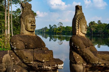 Kamboçya. Siem Reap. Angkor arkeoloji parkı. Bayon Tapınağı 12. yüzyıl Hindu tapınağı
