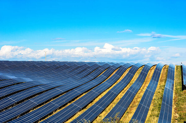 France, Alpes-de-Haute-Provence (04), Puimichel. Les Mees. Solar farm