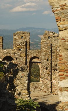 Sparta yakınlarındaki Mystras antik kasabasının kalıntıları, UNESCO dünya mirası arkeolojik görüşü.