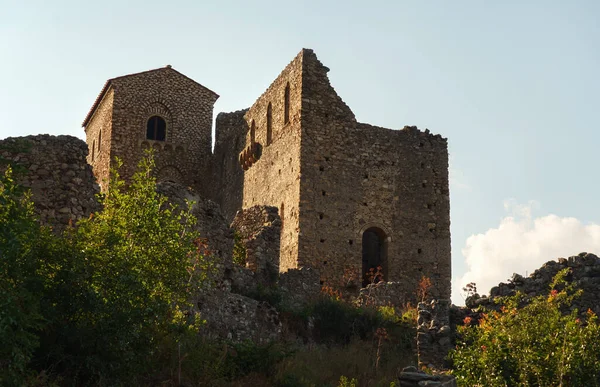 Sparta yakınlarındaki Mystras antik kasabasının kalıntıları, UNESCO dünya mirası arkeolojik görüşü.