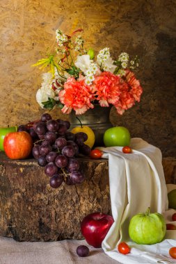 Meyvelerle dolu bir hayat.