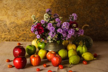 Meyvelerle dolu bir hayat.