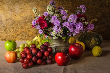 Meyvelerle dolu bir hayat.
