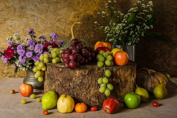 Stillleben mit Früchten. — Stockfoto