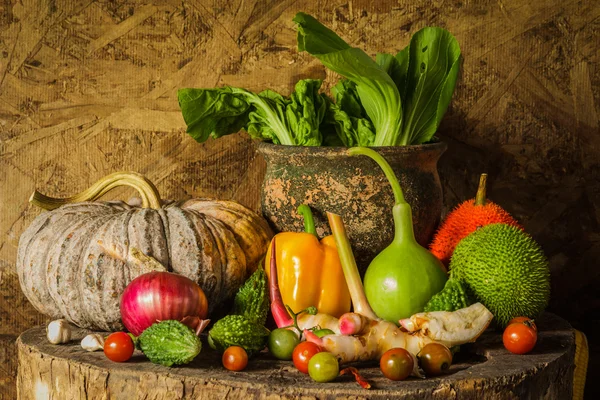 Stillleben Gemüse und Obst. — Stockfoto