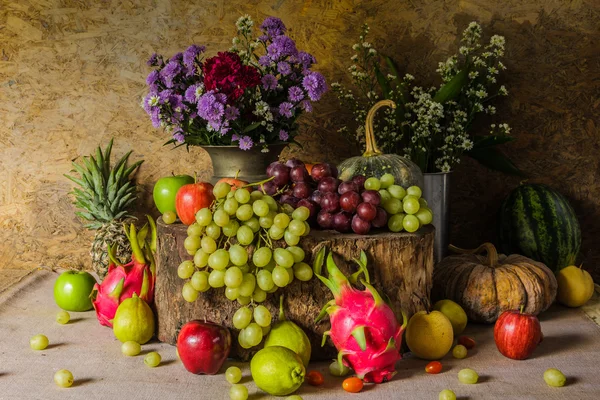 Stilleven met vruchten. — Stockfoto