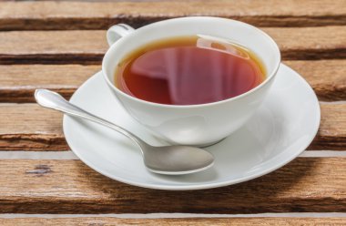 Bir fincan siyah çay.