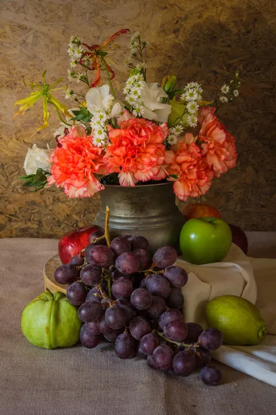 Stillleben mit Früchten. — Stockfoto