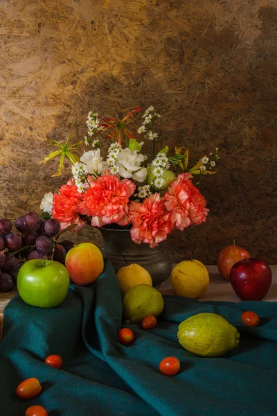 Stilleben med frukter. — Stockfoto