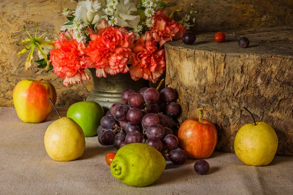 Bodegón con frutas. — Foto de Stock