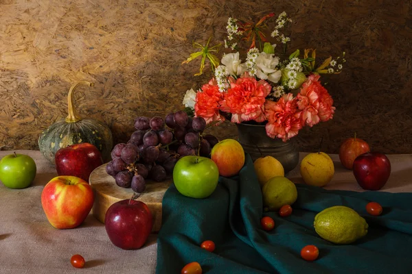 Stillleben mit Früchten. — Stockfoto