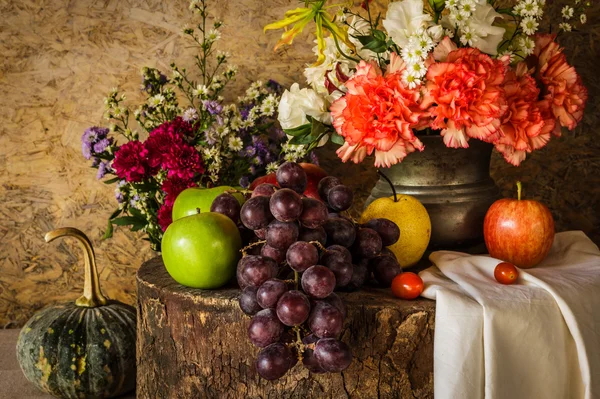 Stilleben med frukter. — Stockfoto